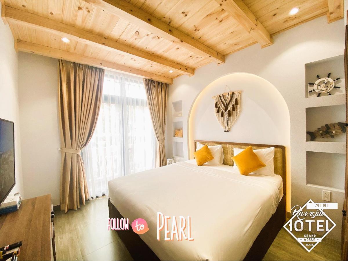 Riverside Mini Hotel Grand World Дуонг-Донг Экстерьер фото