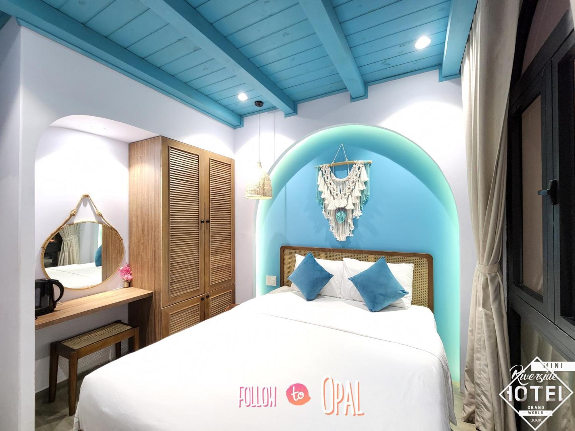 Riverside Mini Hotel Grand World Дуонг-Донг Экстерьер фото