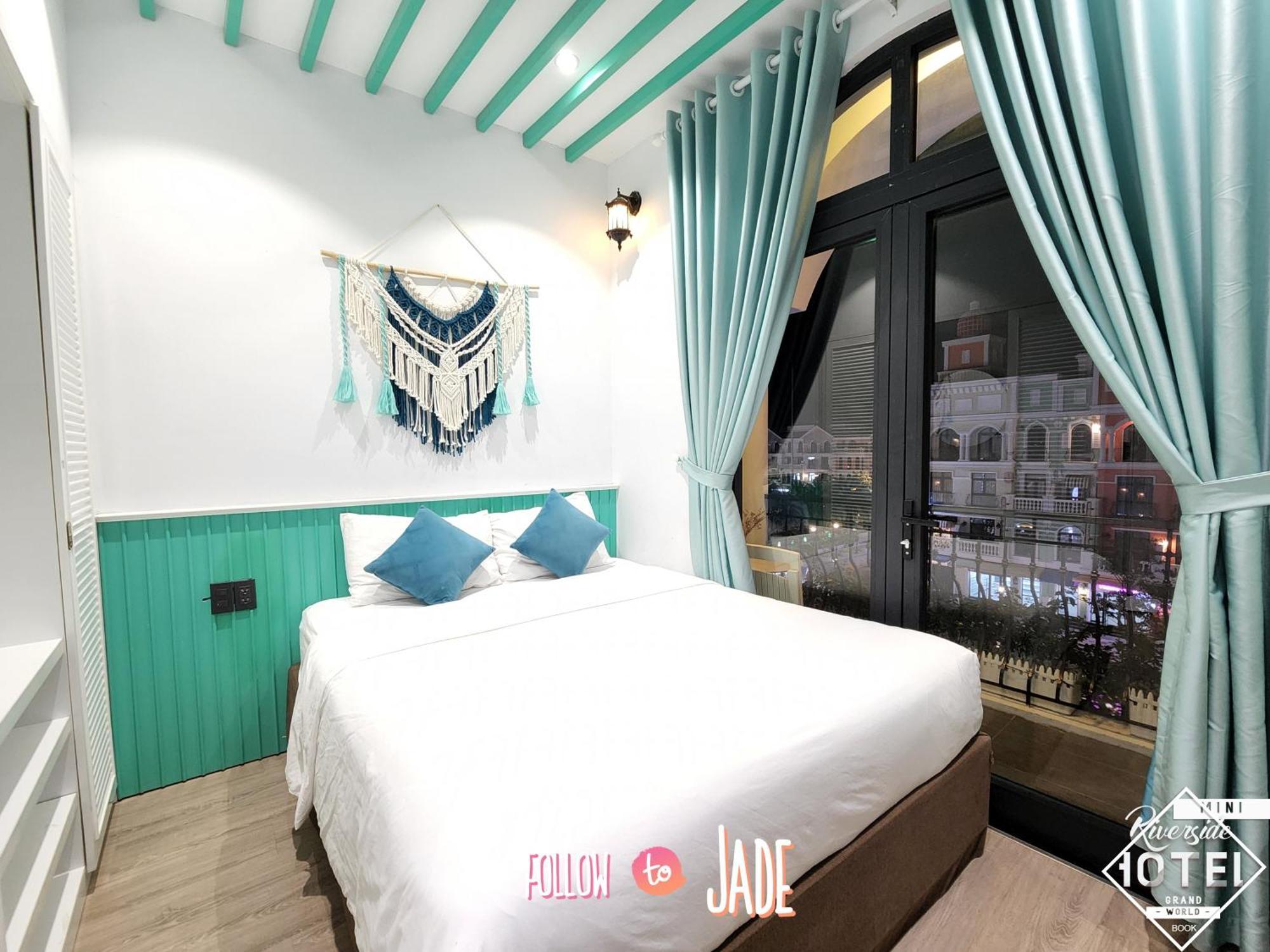 Riverside Mini Hotel Grand World Дуонг-Донг Экстерьер фото